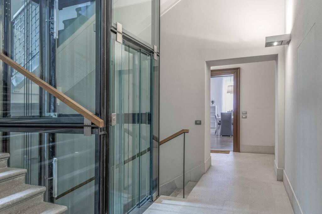 Palazzo Tergesteo Tirabora Suite Apartments Trieste Exterior photo